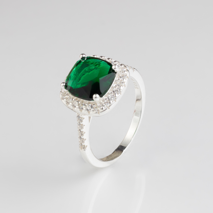 Anillo de Circón